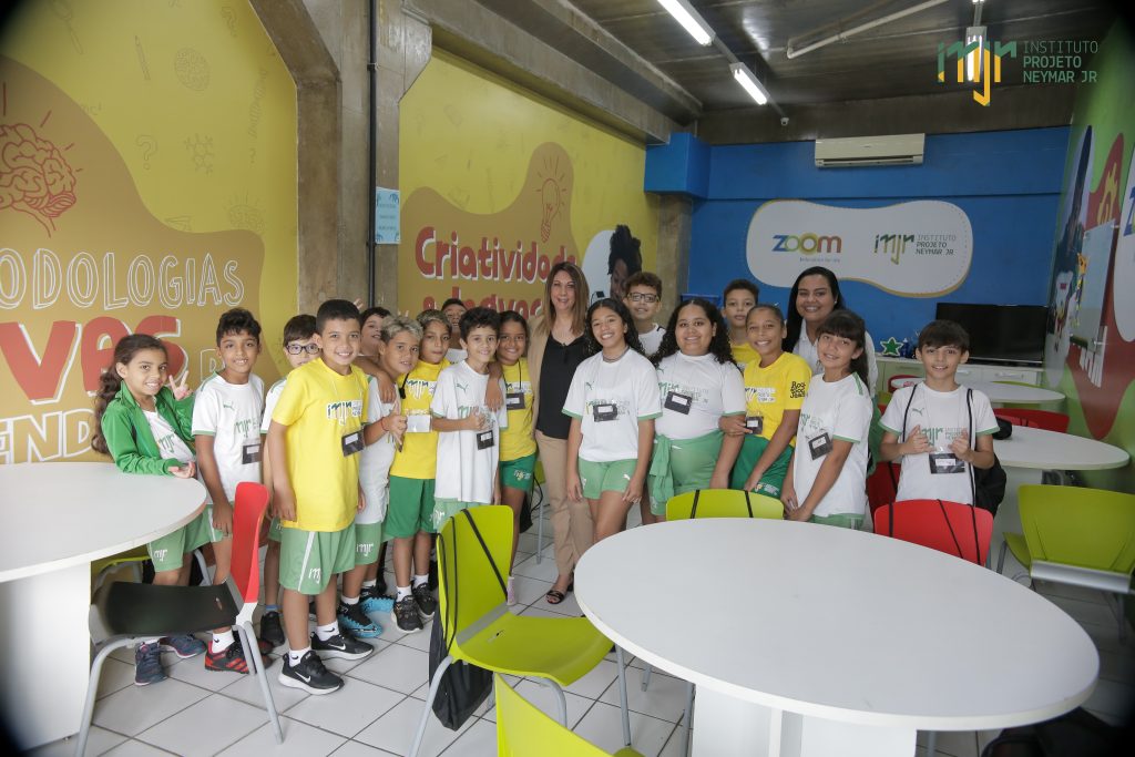 Instituto Projeto Neymar Jr. receives visit from Costa Crociere